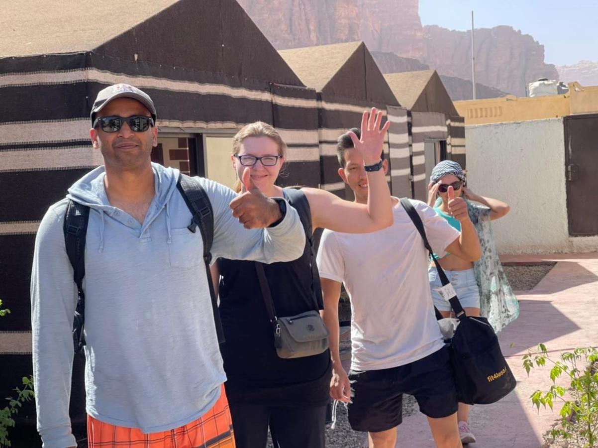Wadi Rum Oryx Hostel & Tours Esterno foto