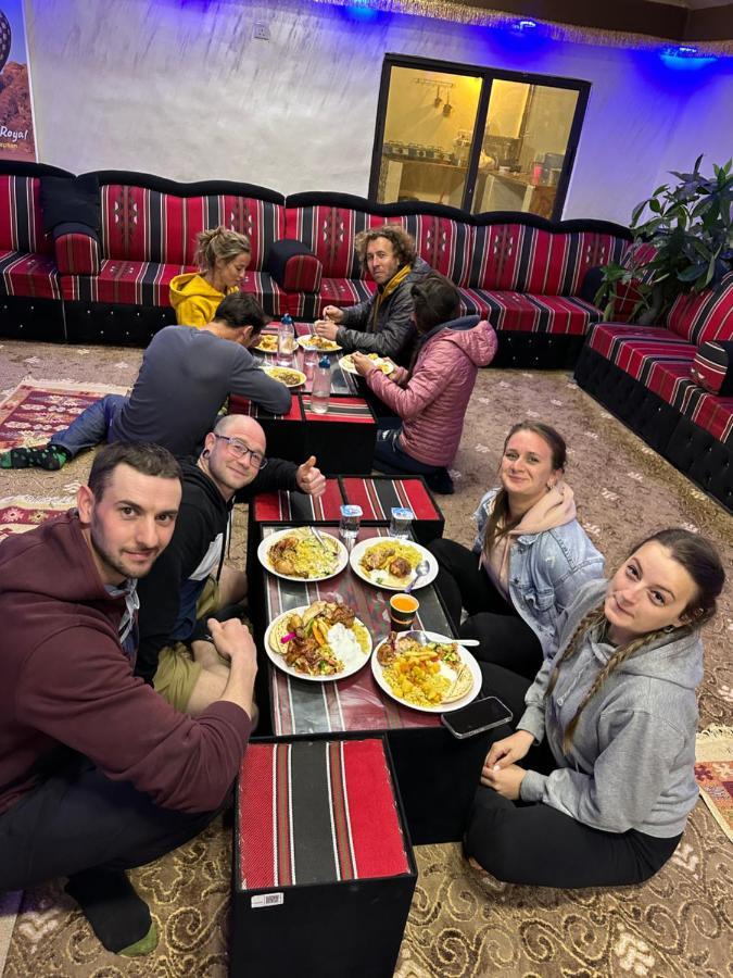 Wadi Rum Oryx Hostel & Tours Esterno foto