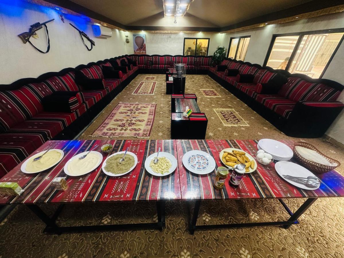 Wadi Rum Oryx Hostel & Tours Esterno foto